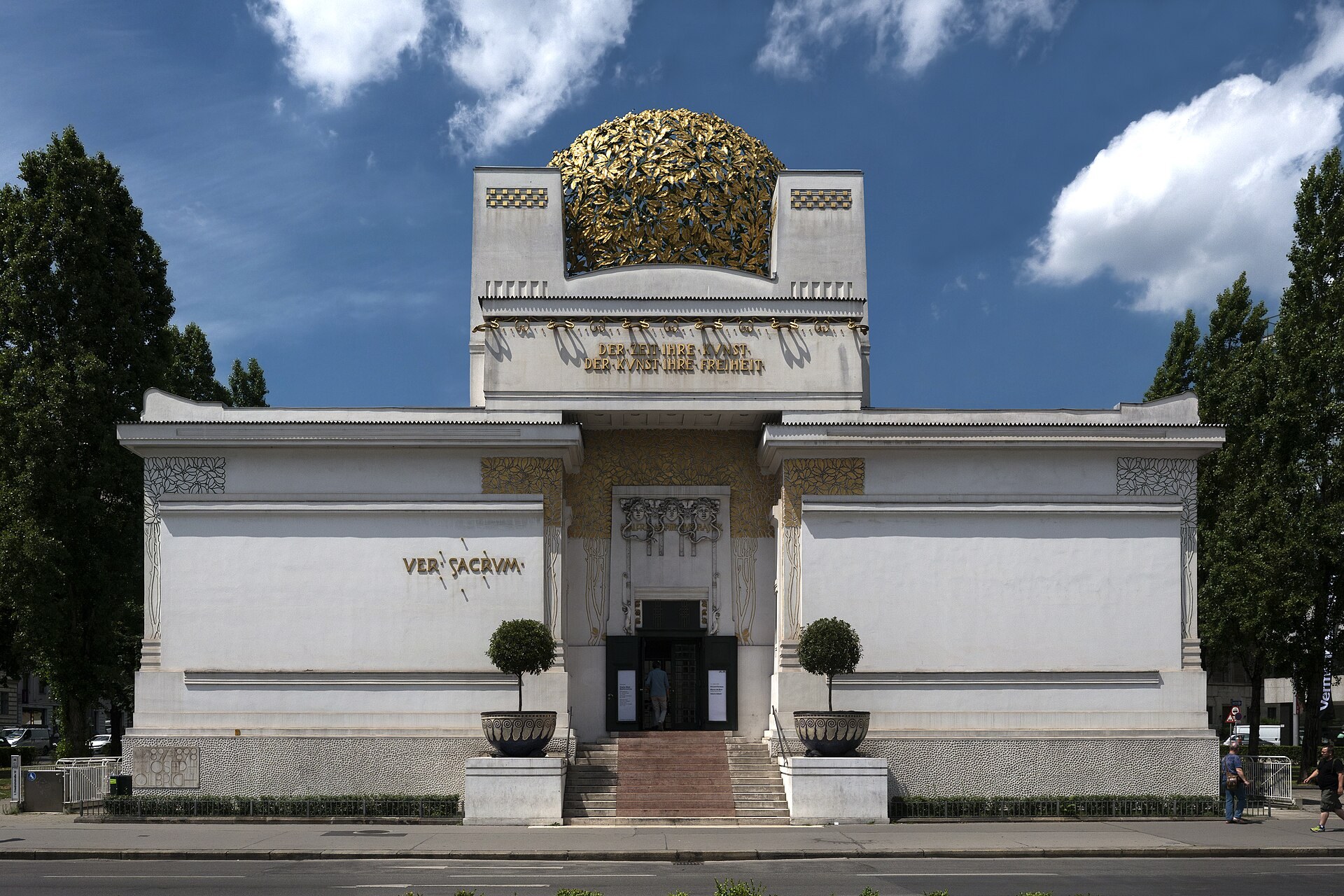 Naschmarkt + the Secession